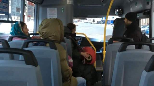 Харинама в автобусе, С.Петербург, 2018 Харинама в автобусе, С.Петербург, 2018